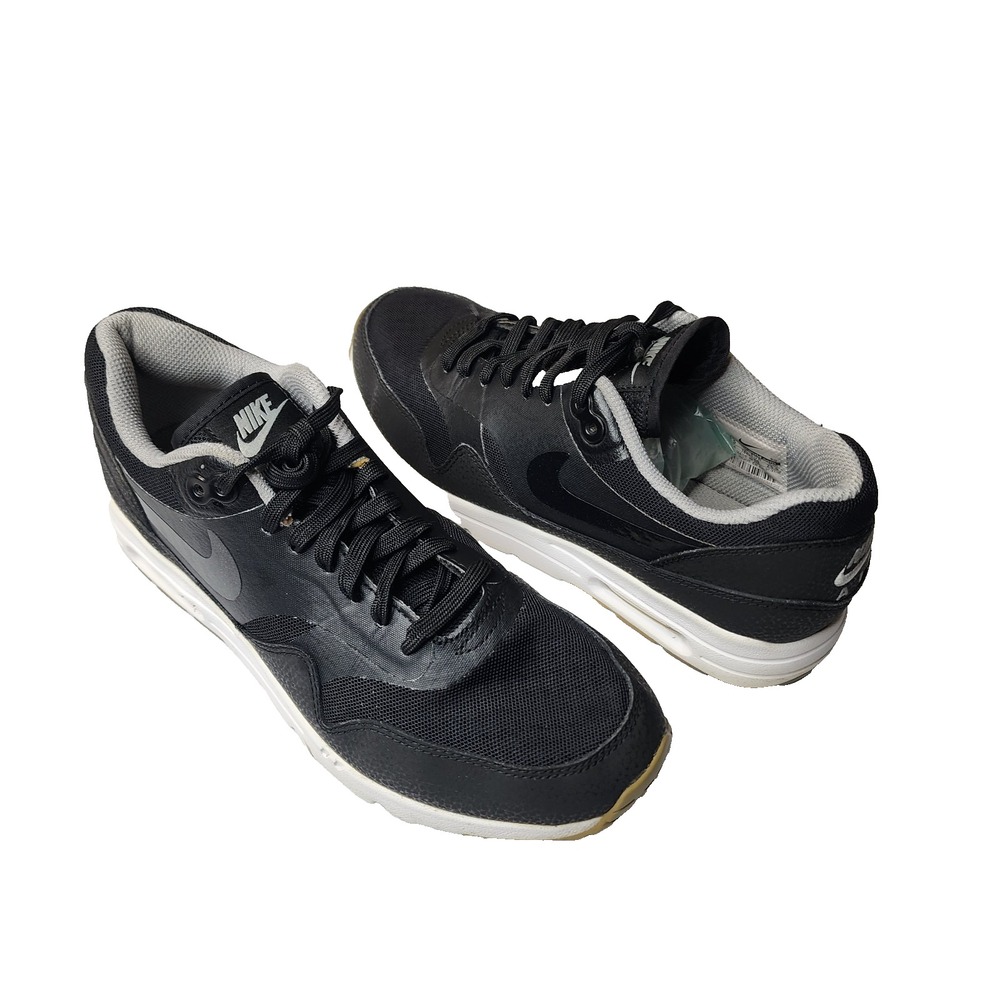 Nike Air Max Ultra Essential Trainers Women's 8.5 Black/ White 704993-004 07/15